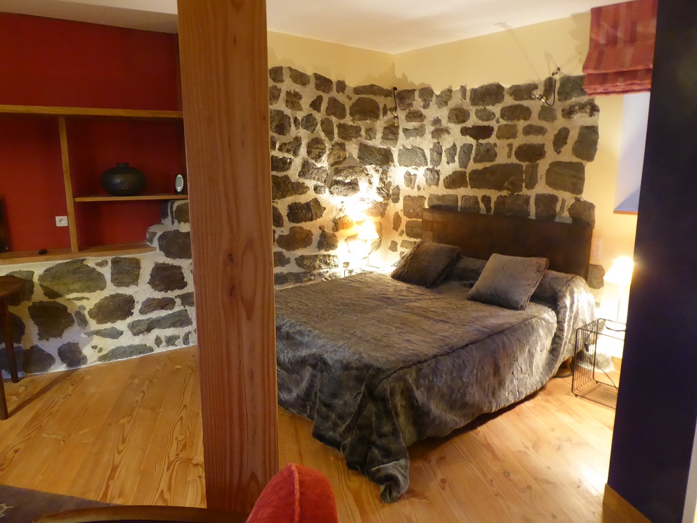 Chambre Lafayette, bed and breakfast puy-en-velay, bed and breakfast polignac, cheyrac